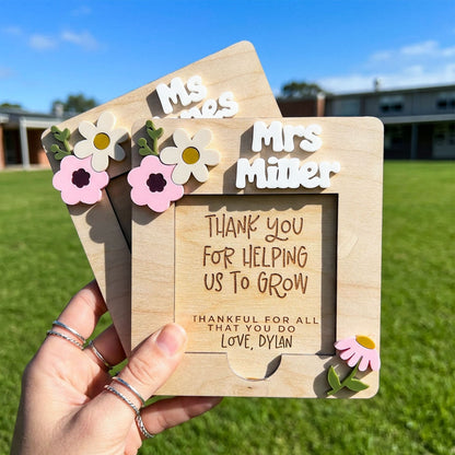 Personalized Teacher Flower Post-it Note Holder for Teacher Appreciation Gift, End Of School Year Gift