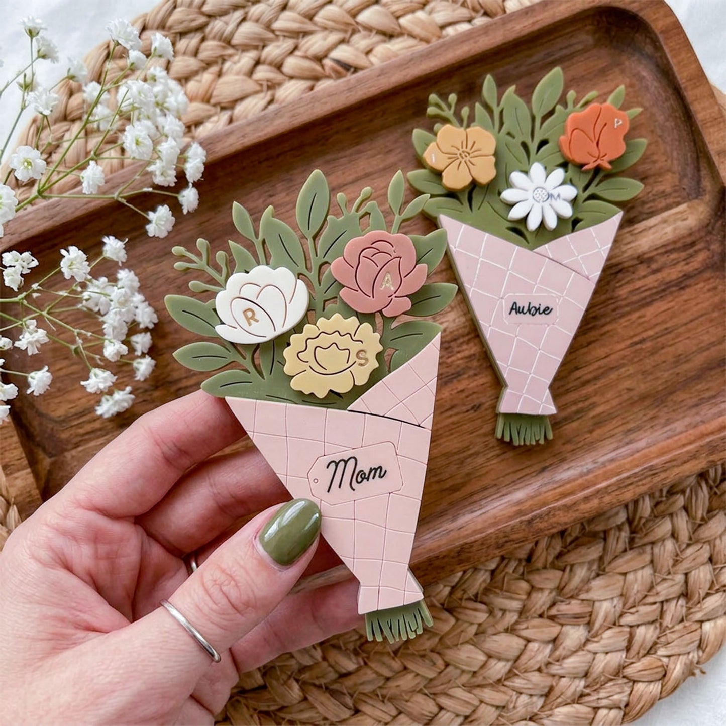 Personalized Birth Month Flower Mini Sign Magnet, Custom Floral Fridge Magnet for Mom or Grandma, Garden Theme Refrigerator Magnet, Cute Personalized Family Gift Decor