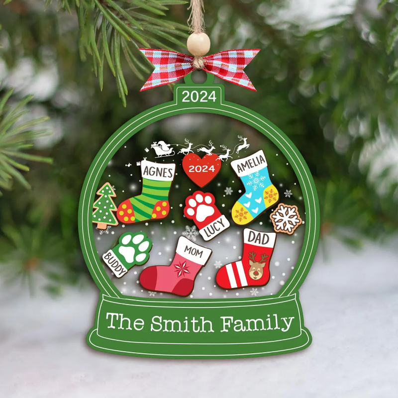 Personalized Family Christmas Stockings Shaker Ornament, Heartwarming Holiday Decoration