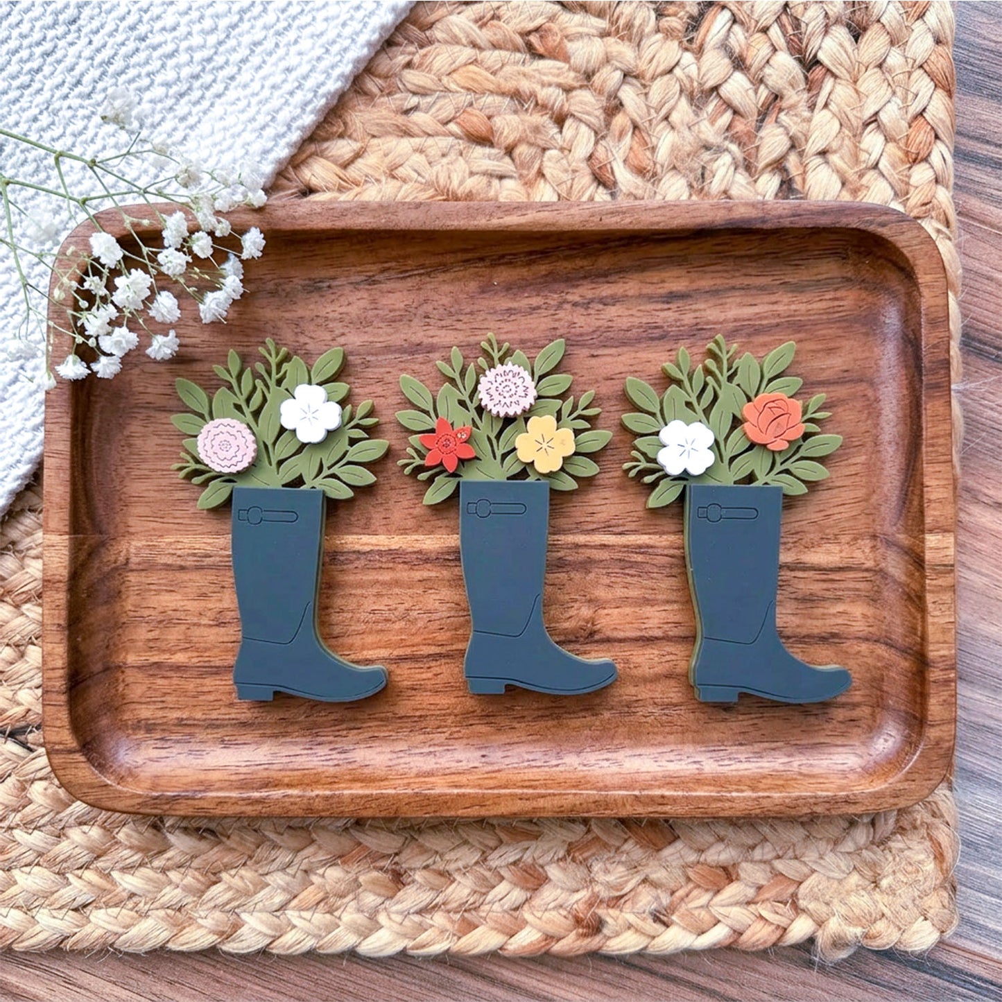 Personalized Birth Month Flower Mini Sign Magnet, Custom Floral Fridge Magnet for Mom or Grandma, Garden Theme Refrigerator Magnet, Cute Personalized Family Gift Decor