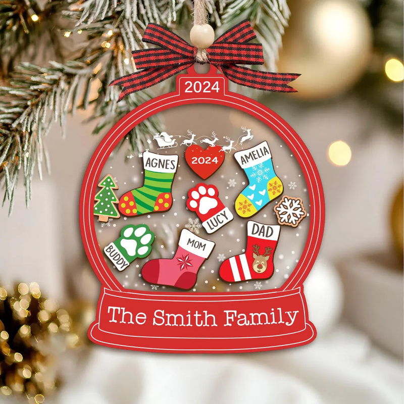 Personalized Family Christmas Stockings Shaker Ornament, Heartwarming Holiday Decoration