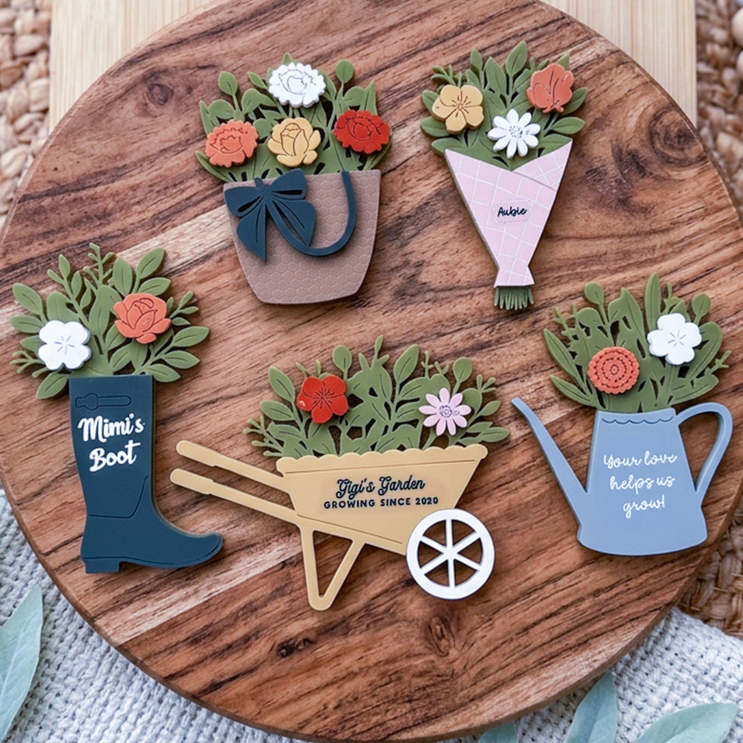 Personalized Birth Month Flower Mini Sign Magnet, Custom Floral Fridge Magnet for Mom or Grandma, Garden Theme Refrigerator Magnet, Cute Personalized Family Gift Decor